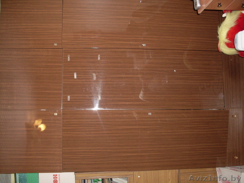 очень очень срочно продам шкаф и секретерь - Изображение #4, Объявление #577452